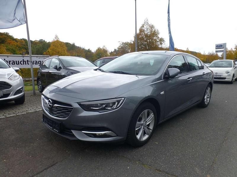 Gebraucht Opel Insignia 165 PS (121 kW) 2019 Silber Kleinwagen