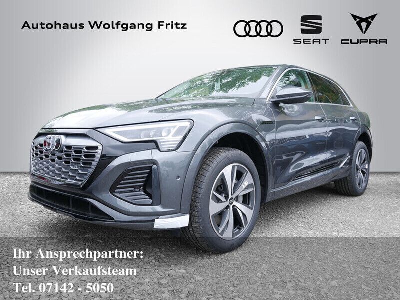 Grau Gebraucht 2023 Audi Q8 e-tron S-Line SUV | 56.970 € (Guter Preis) - Bild 1/4