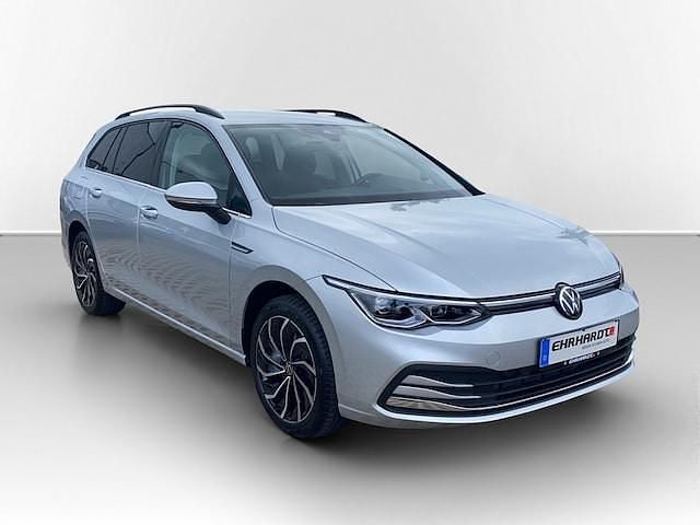 Gebraucht VW Golf VIII Style 150 PS (110 kW) 2024 Silber Kombi