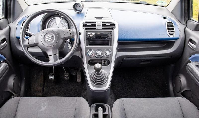 Gebraucht Suzuki Splash Basic 65 PS (47 kW) 2008 Blau Kleinwagen