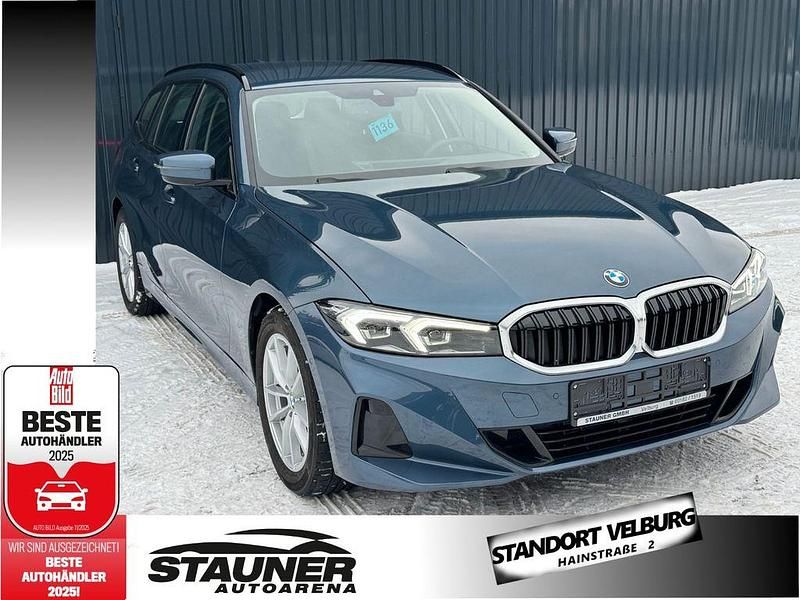 Blau Gebraucht 2024 BMW 318 Kombi | 31.700 € (Guter Preis) - Bild 1/4