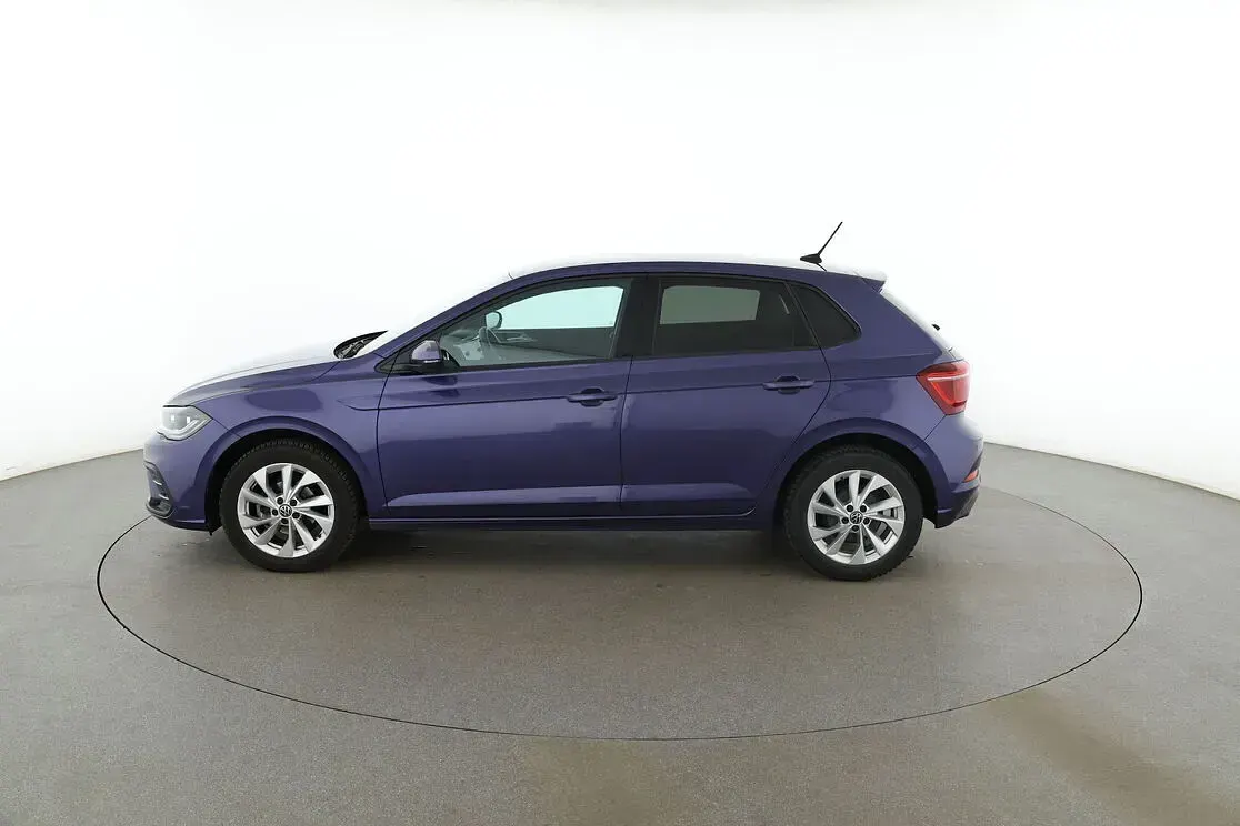 Używany VW Polo Style 2022 Purpurowy Hatchback
