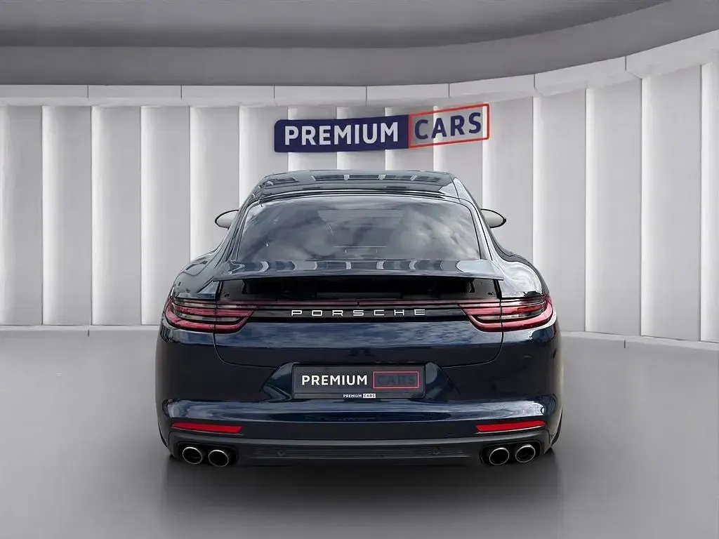 Gebraucht Porsche Panamera 421 PS (309 kW) 2016 Blau Kleinwagen