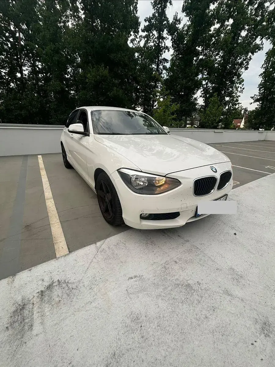 Gebraucht BMW 118 143 PS (105 kW) 2011 Weiß Kleinwagen
