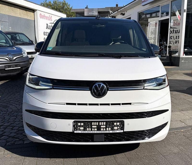 Gebraucht VW Multivan Edition 150 PS (110 kW) 2023 Candyweiss Van