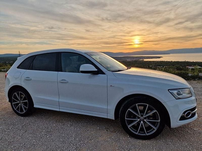 Weiß Gebraucht 2017 Audi SQ5 Competition SUV | 23.900 € (Guter Preis) - Bild 1/4