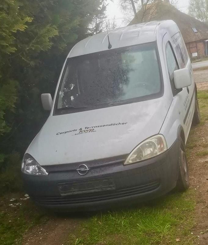 Usata Opel Combo 75 CV (55 kW) 2007 Bianco Monovolume