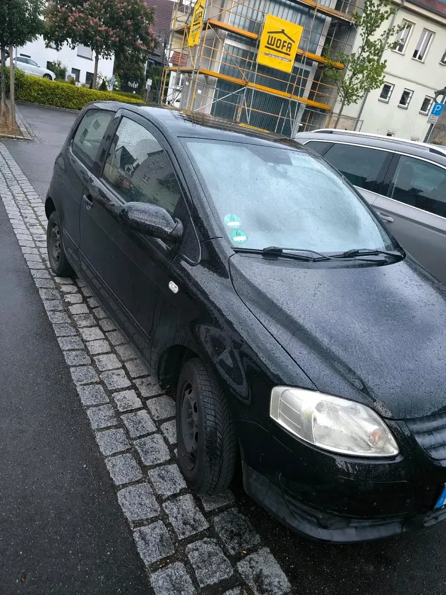 Używany VW Fox 55 KM (40 kW) 2008 Czarny Hatchback