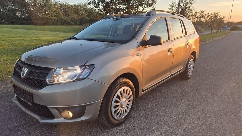 Beige Gebraucht 2015 Dacia Logan MCV Prestige Limousine | 3.600 € (Fairer Preis) - Bild 1/4