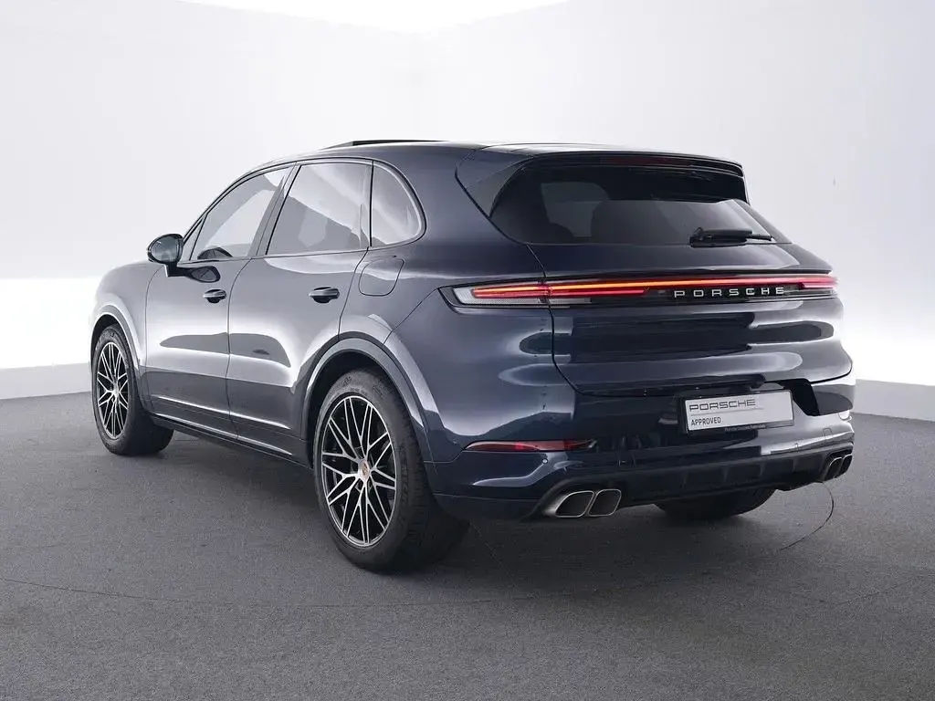 Gebraucht Porsche Cayenne Turbo E-Hybrid 740 PS (544 kW) 2024 Blau SUV