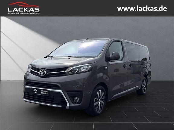 Grau Gebraucht 2023 Toyota Proace Verso Comfort Kombi | 36.450 € (Guter Preis) - Bild 1/4