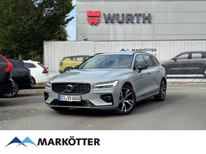 Vapour grey / metallic Gebraucht 2024 Volvo V60 Plus Kombi | 41.490 € (Fairer Preis) - Bild 1/4