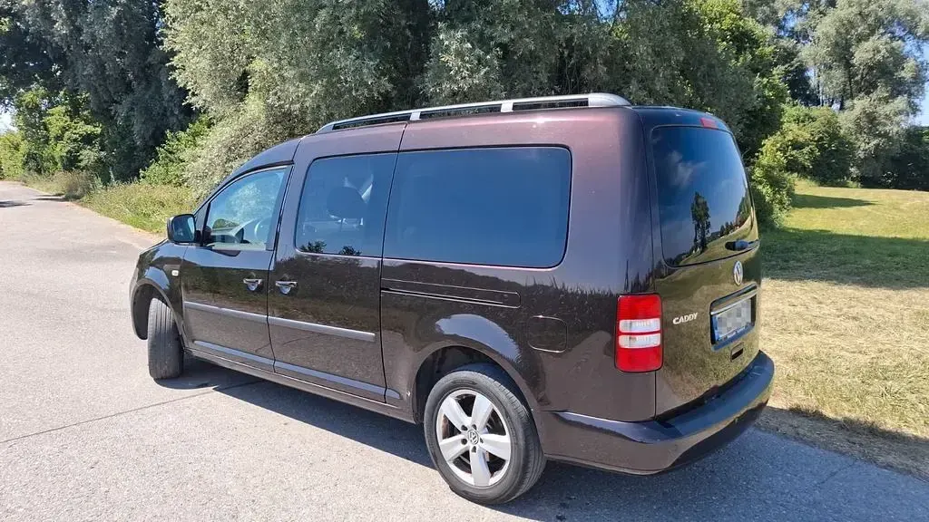 Gebraucht VW Caddy Maxi Comfortline 102 PS (75 kW) 2013 Violet Van / Kleinbus