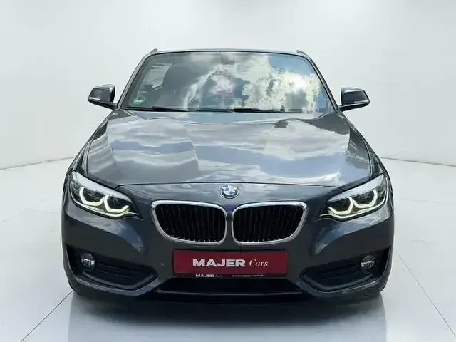 Gebraucht BMW 220 Advantage 184 PS (135 kW) 2019 Grau Cabrio