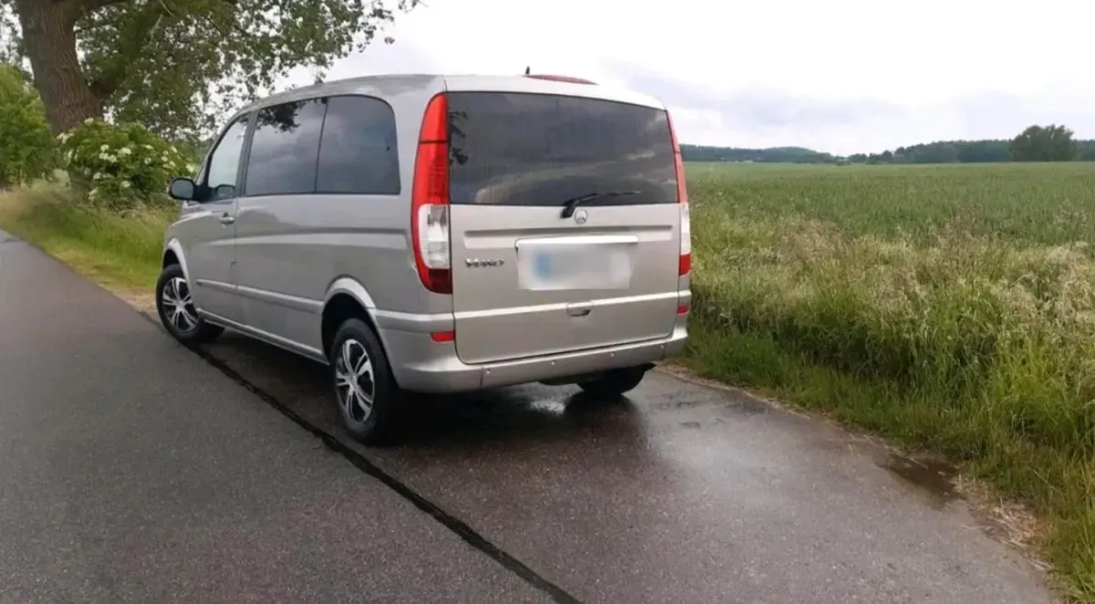 Gebraucht Mercedes Viano 150 PS (110 kW) 2009 Silber Van / Kleinbus
