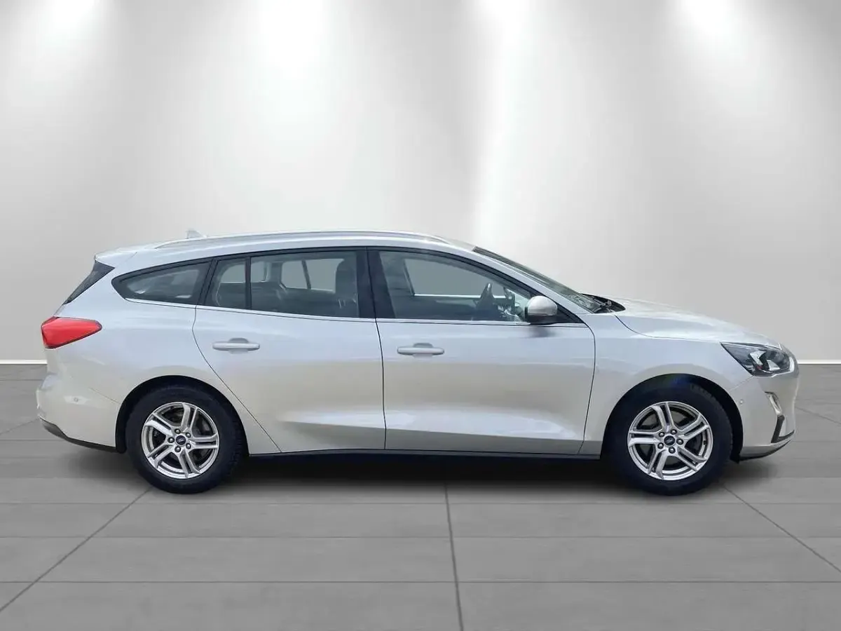 Gebraucht Ford Focus Cool & Connect 125 PS (91 kW) 2021 Silber Kombi