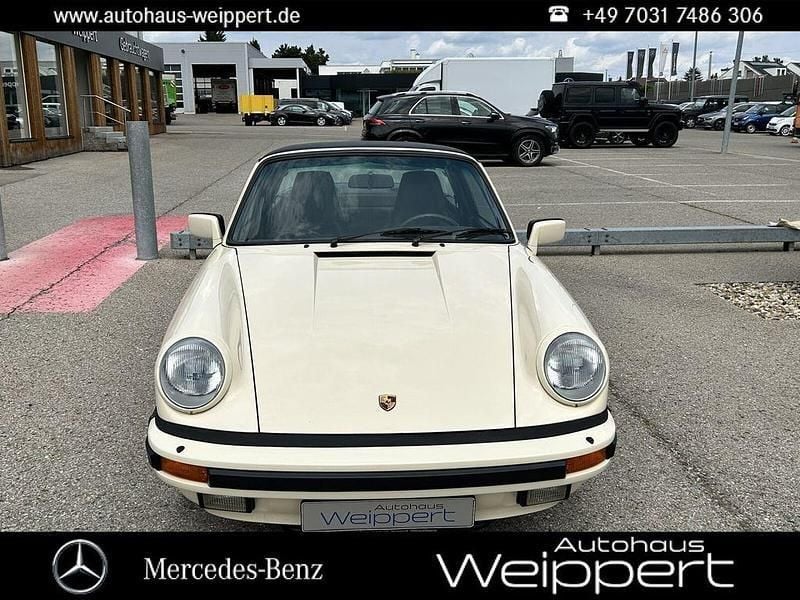 Pastelbeige Gebraucht 1986 Porsche 911 Carrera | 79.911 € - Bild 1/4