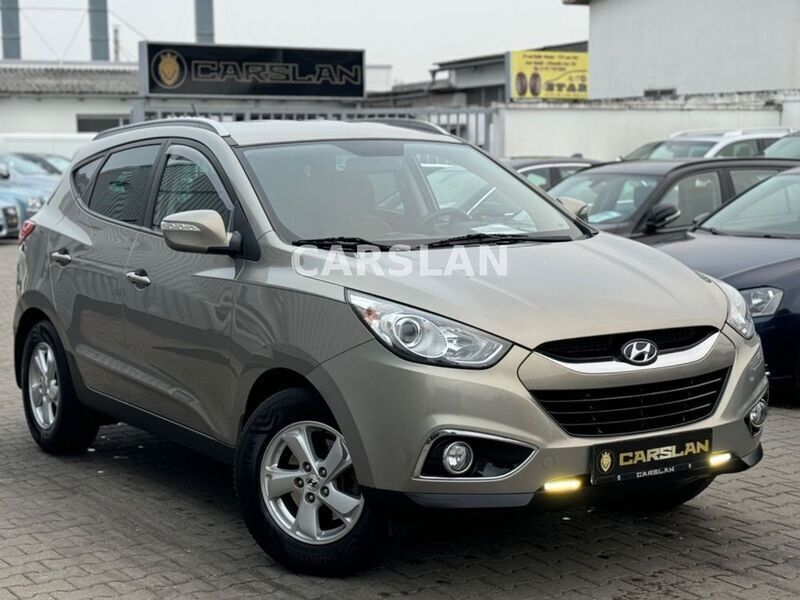 Silber Gebraucht 2010 Hyundai ix35 Style SUV | 10.998 € (Etwas zu teuer) - Bild 1/4