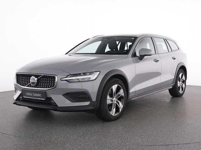 Gebraucht Volvo V60 CC 145 PS (106 kW) 2024 Kombi