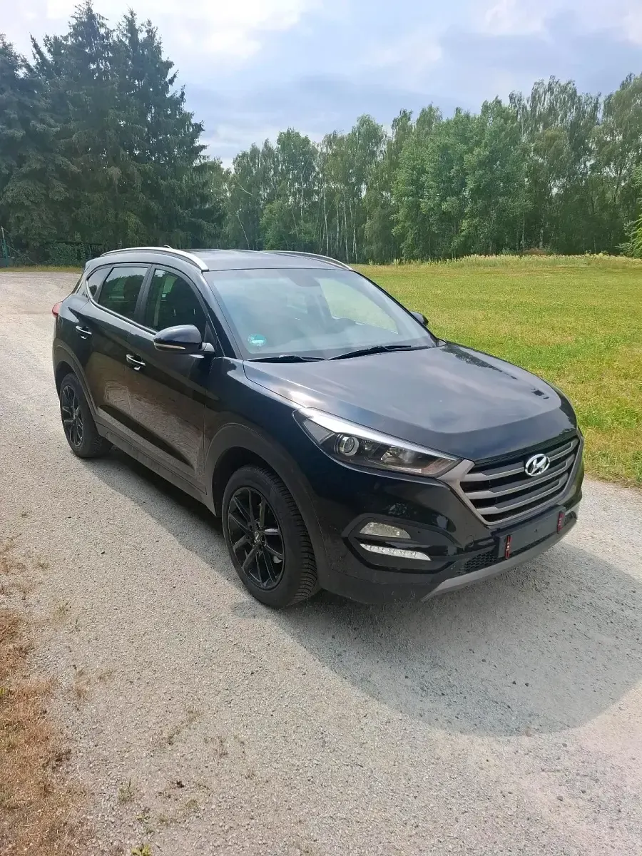 Gebraucht Hyundai Tucson 130 PS (95 kW) 2016 Schwarz SUV