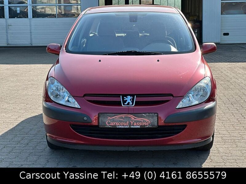 Gebraucht Peugeot 307 Premium 109 PS (80 kW) 2002 Rot Limousine