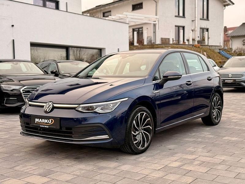 Gebraucht VW Golf VIII Style 190 PS (139 kW) 2022 Blau Limousine