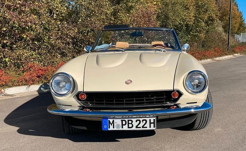 Beige Gebraucht 1979 Fiat 124 Spider Cabrio | 15.900 € - Bild 1/4