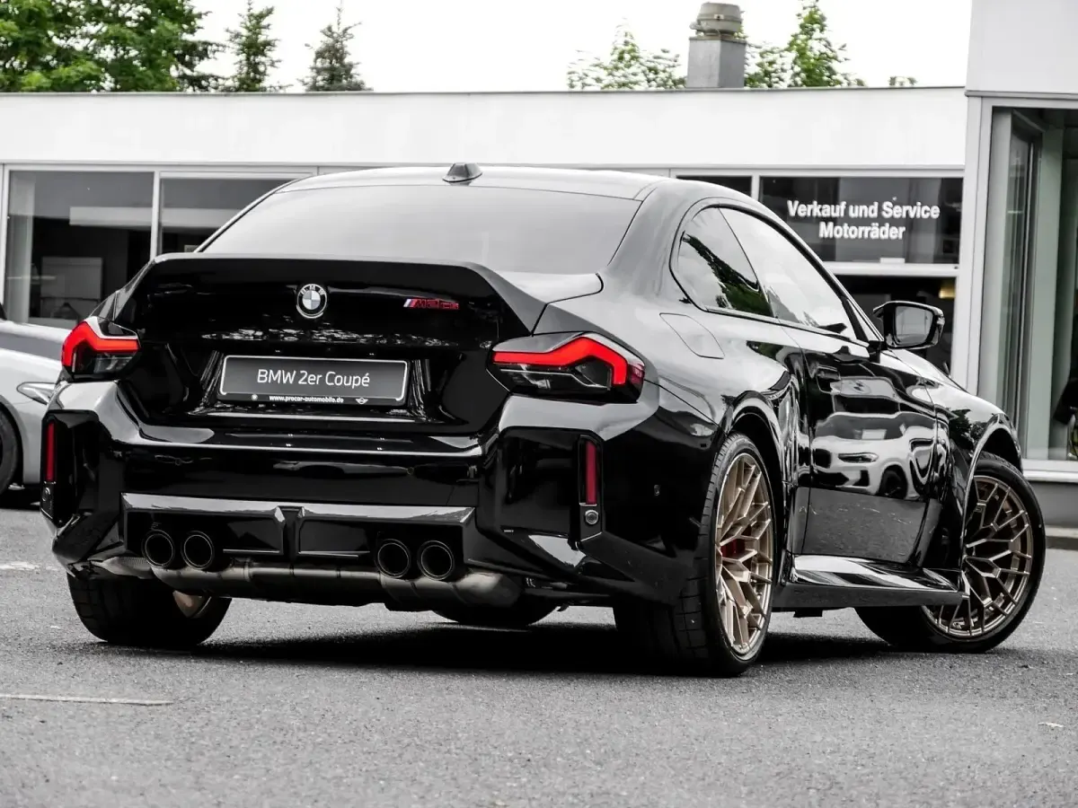 Neu BMW M2 Performance 530 PS (389 kW) 2026 Schwarz Coupé