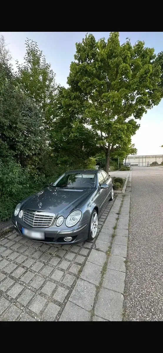 Brugt Mercedes E220 170 HK (125 kW) 2007 Sølv Sedan