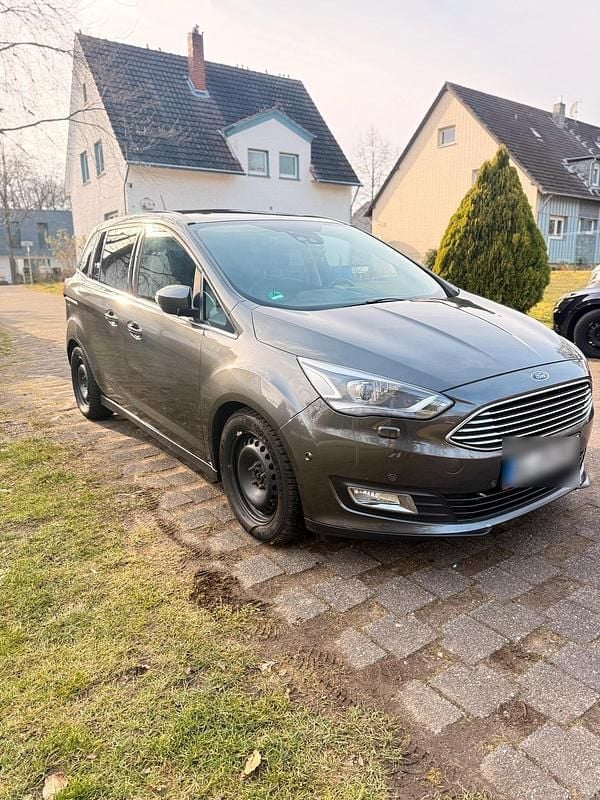 Gebraucht Ford Grand C-Max Titanium 120 PS (88 kW) 2017 Grau Van / Kleinbus