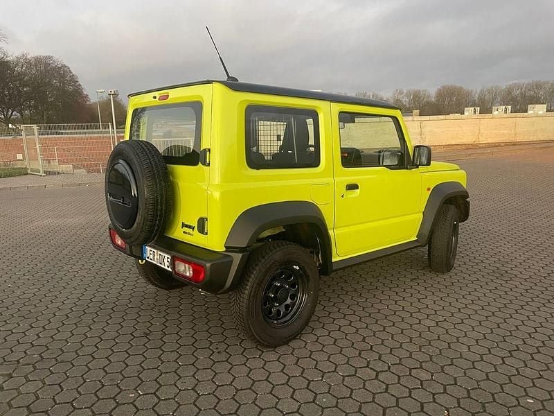 Gebraucht Suzuki Jimny 102 PS (75 kW) 2021 Gelb SUV