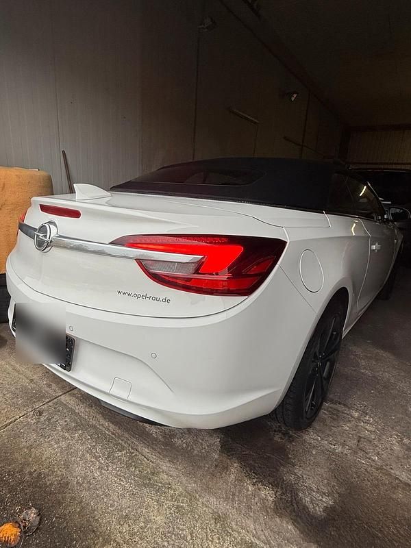 Gebraucht Opel Cascada 170 PS (125 kW) 2016 Weiß Cabrio
