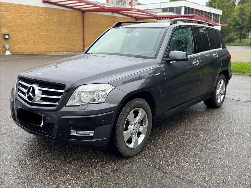 Grau Gebraucht 2010 Mercedes GLK250 SUV | 10.899 € (Guter Preis) - Bild 1/4