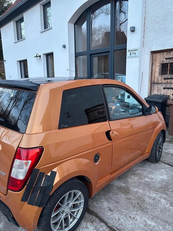 Second-hand Ligier IXO 2011 Portocaliu Hatchback