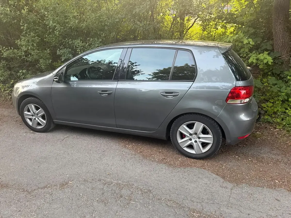 Gebraucht VW Golf VI 110 PS (80 kW) 2009 Grau Kleinwagen