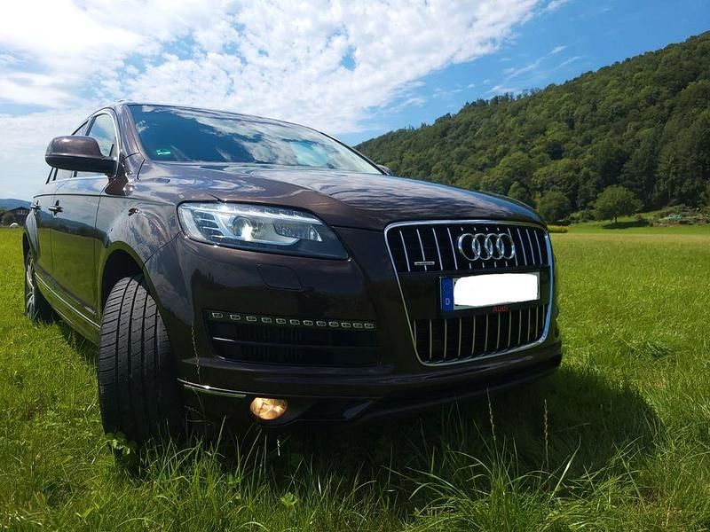 Braun Gebraucht 2010 Audi Q7 SUV | 15.990 € (Teuer) - Bild 1/4