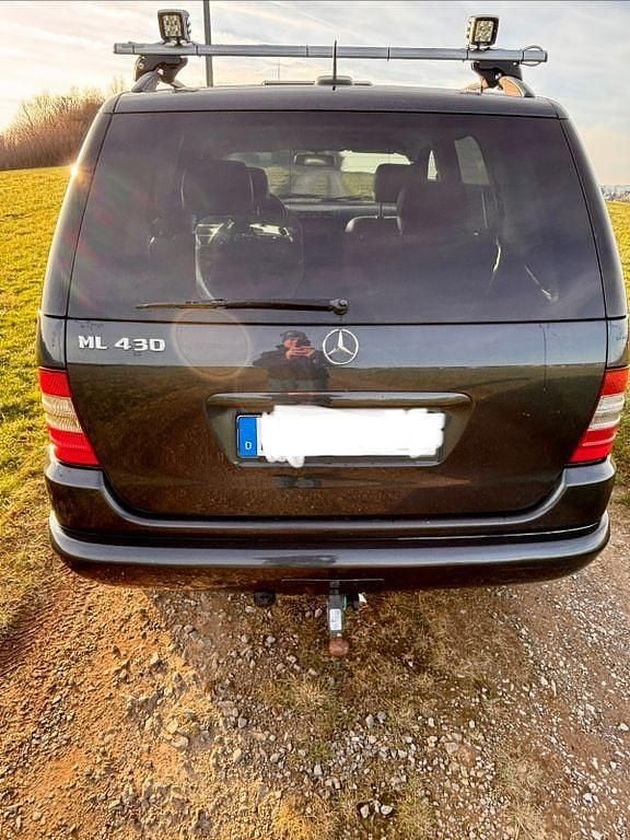 Gebraucht Mercedes ML430 272 PS (200 kW) 2000 Blau SUV