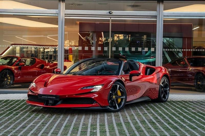 Gebraucht Ferrari SF90 780 PS (573 kW) 2023 Rot Cabrio
