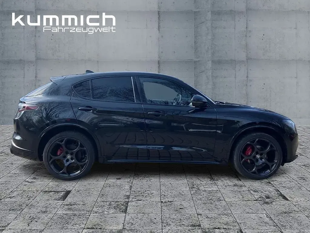 Gebraucht Alfa Romeo Stelvio Competizione 280 PS (205 kW) 2024 Schwarz SUV