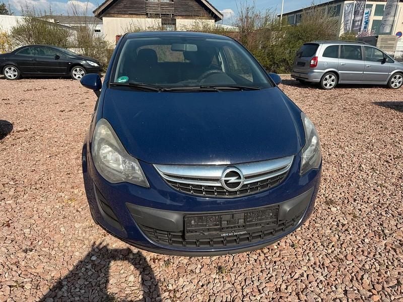 Second-hand Opel Corsa 75 CP (55 kW) 2014 Albastru Hatchback