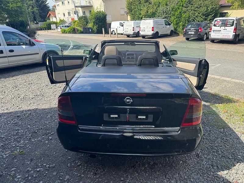 Gebraucht Opel Astra Cabriolet S 125 PS (91 kW) 2005 Schwarz Cabrio