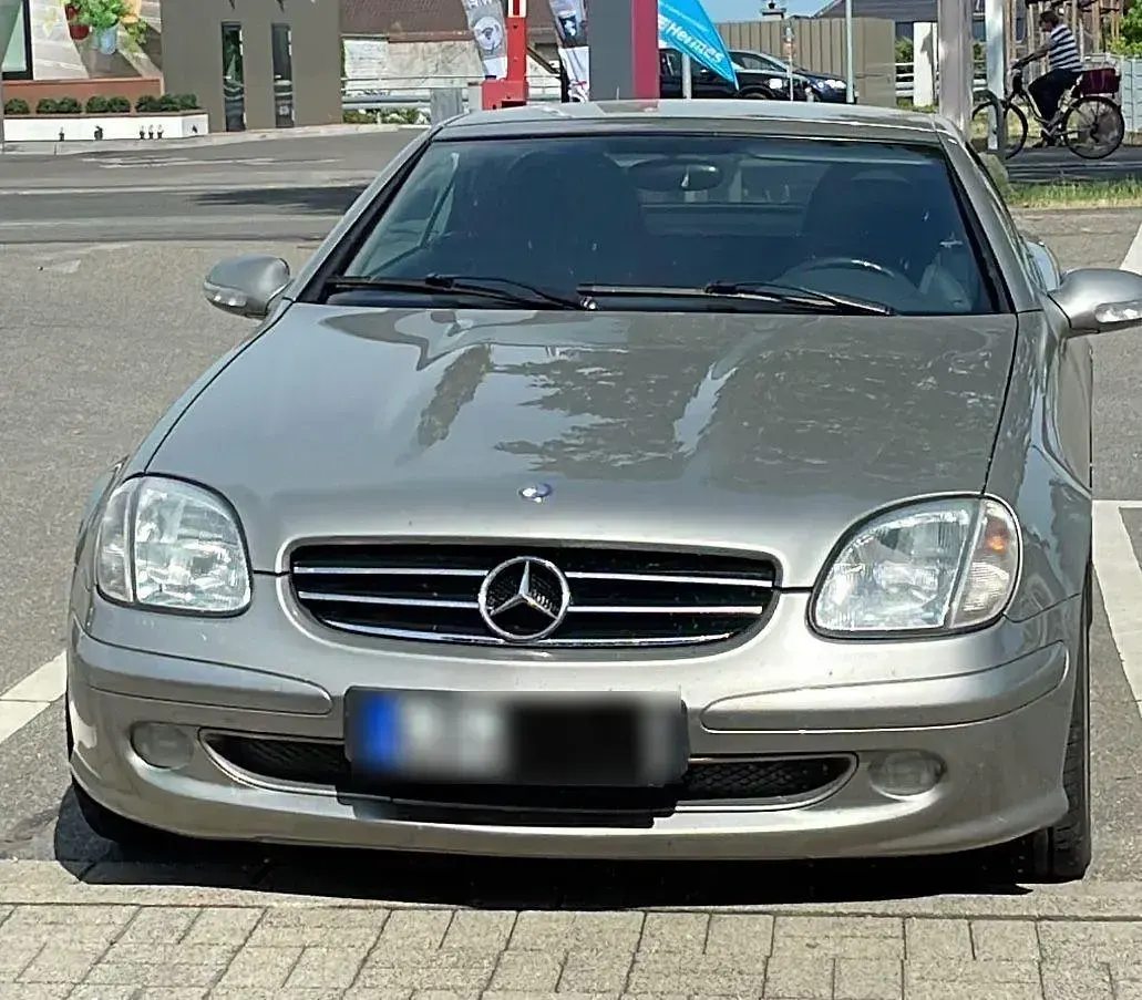 Gebraucht Mercedes SLK200 163 PS (119 kW) 2003 Silber Cabrio