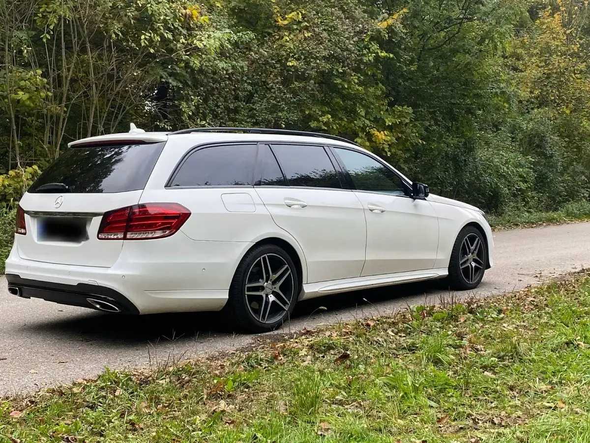 Gebraucht Mercedes E350 AMG 305 PS (224 kW) 2016 Weiß Kombi