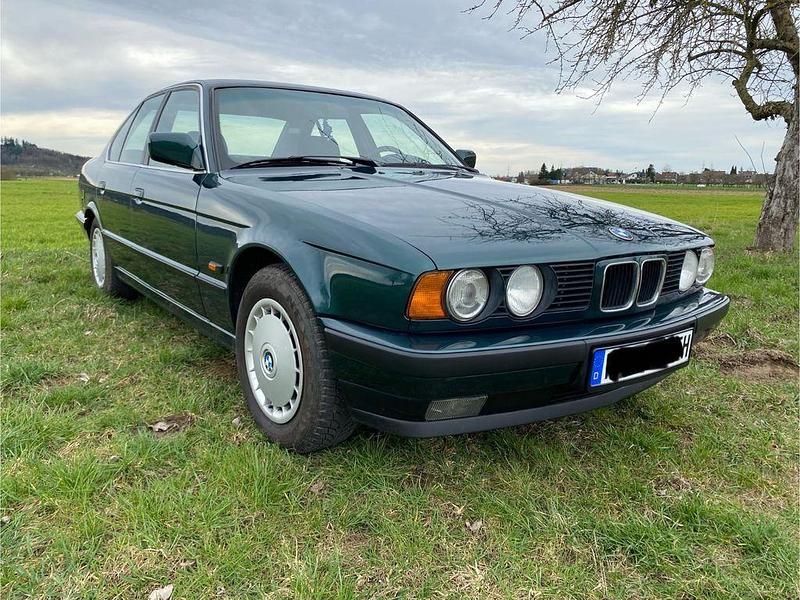 Gebraucht BMW 525 143 PS (105 kW) 1992 Grün Limousine
