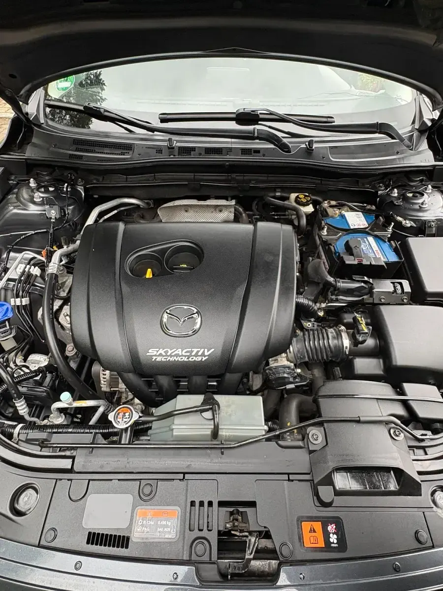 Gebraucht Mazda 3 120 PS (88 kW) 2015 Grau Limousine