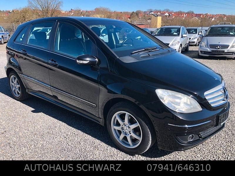 Gebraucht Mercedes B200 136 PS (100 kW) 2007 Schwarz Van / Kleinbus