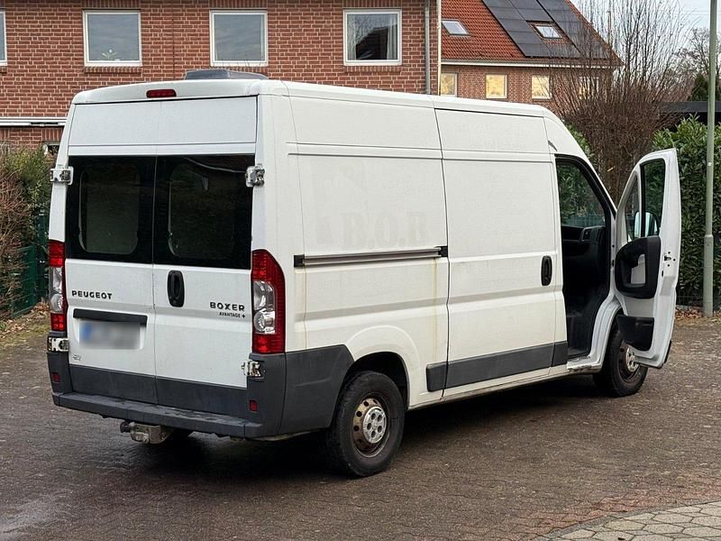 Gebraucht Peugeot Boxer 178 PS (130 kW) 2014 Weiß Van