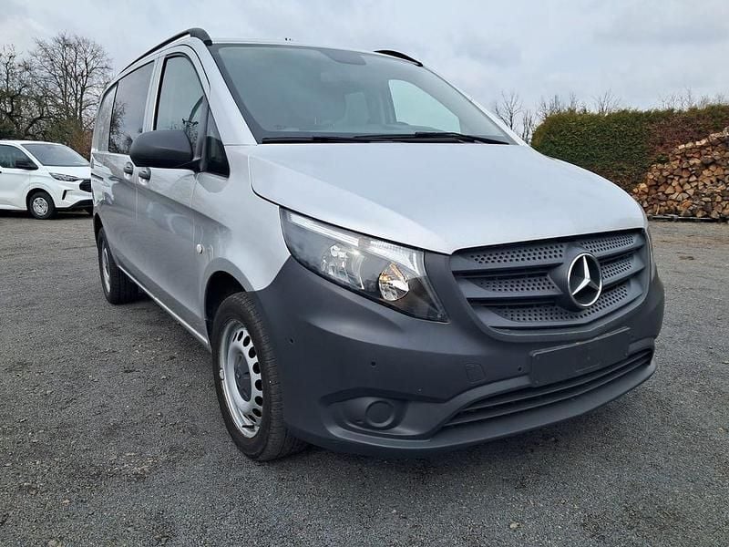 Gebraucht Mercedes Vito 136 PS (100 kW) 2021 Silber Van