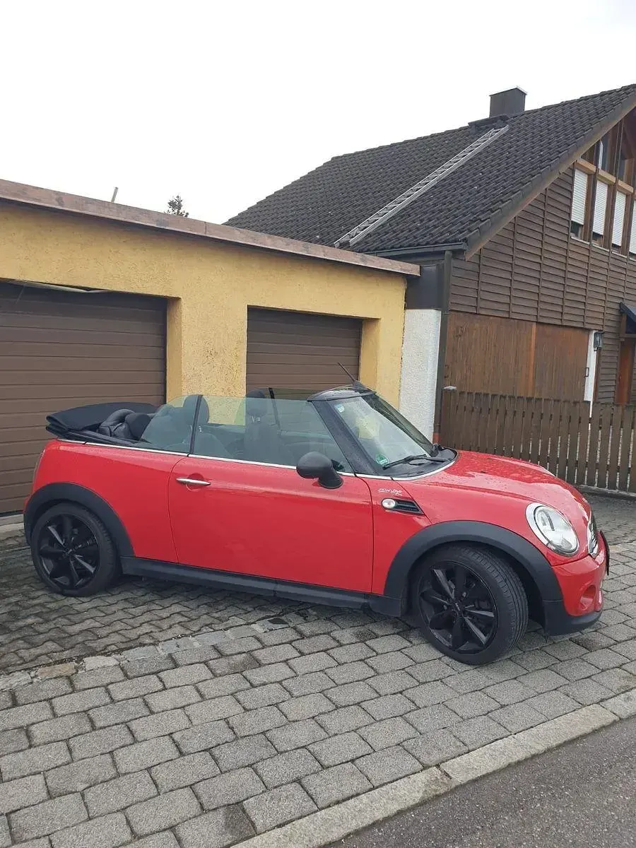 Gebraucht Mini One Cabriolet 98 PS (72 kW) 2011 Rot Cabrio