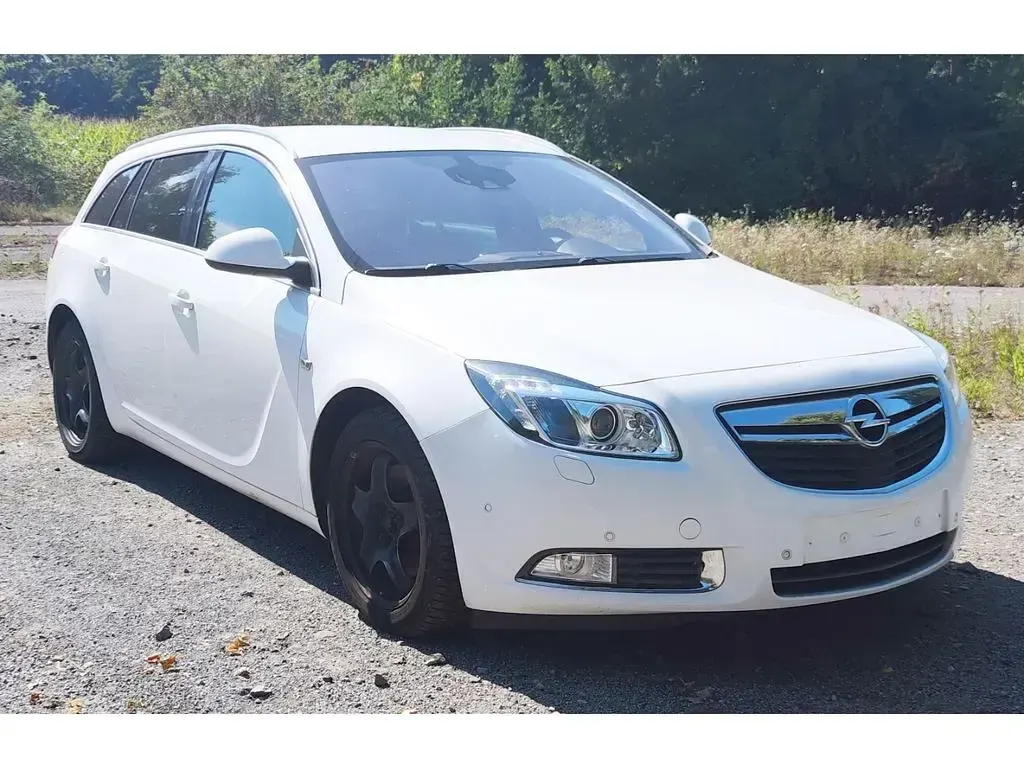 Gebraucht Opel Insignia S 194 PS (142 kW) 2013 Weiß Kombi